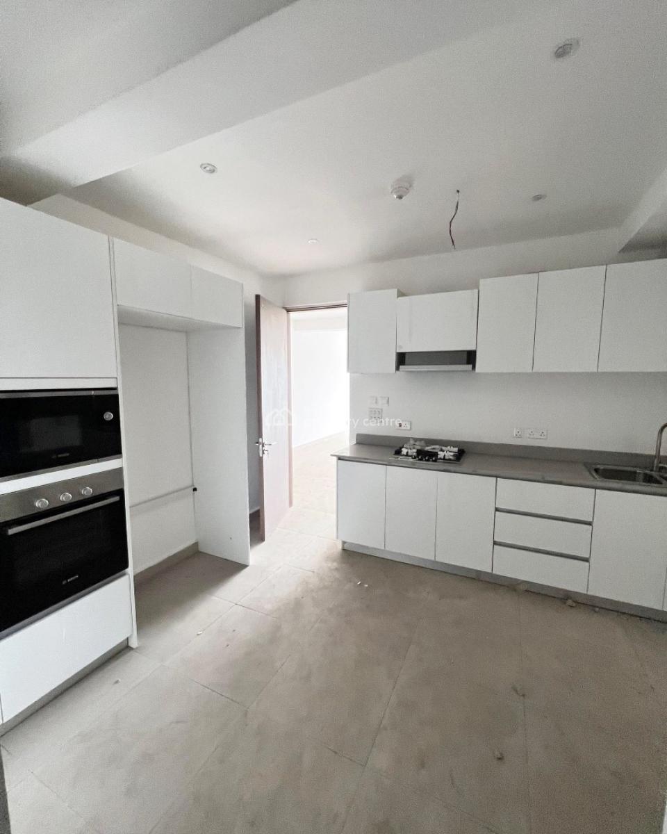 Fully Serviced 2 Bedroom Apartment with Pool Gym & Elevator, Well Built Property with Spacious Rooms , Children’s Playground, Lekki Phase 1, Lekki, Lagos, Flat / Apartment for Rent