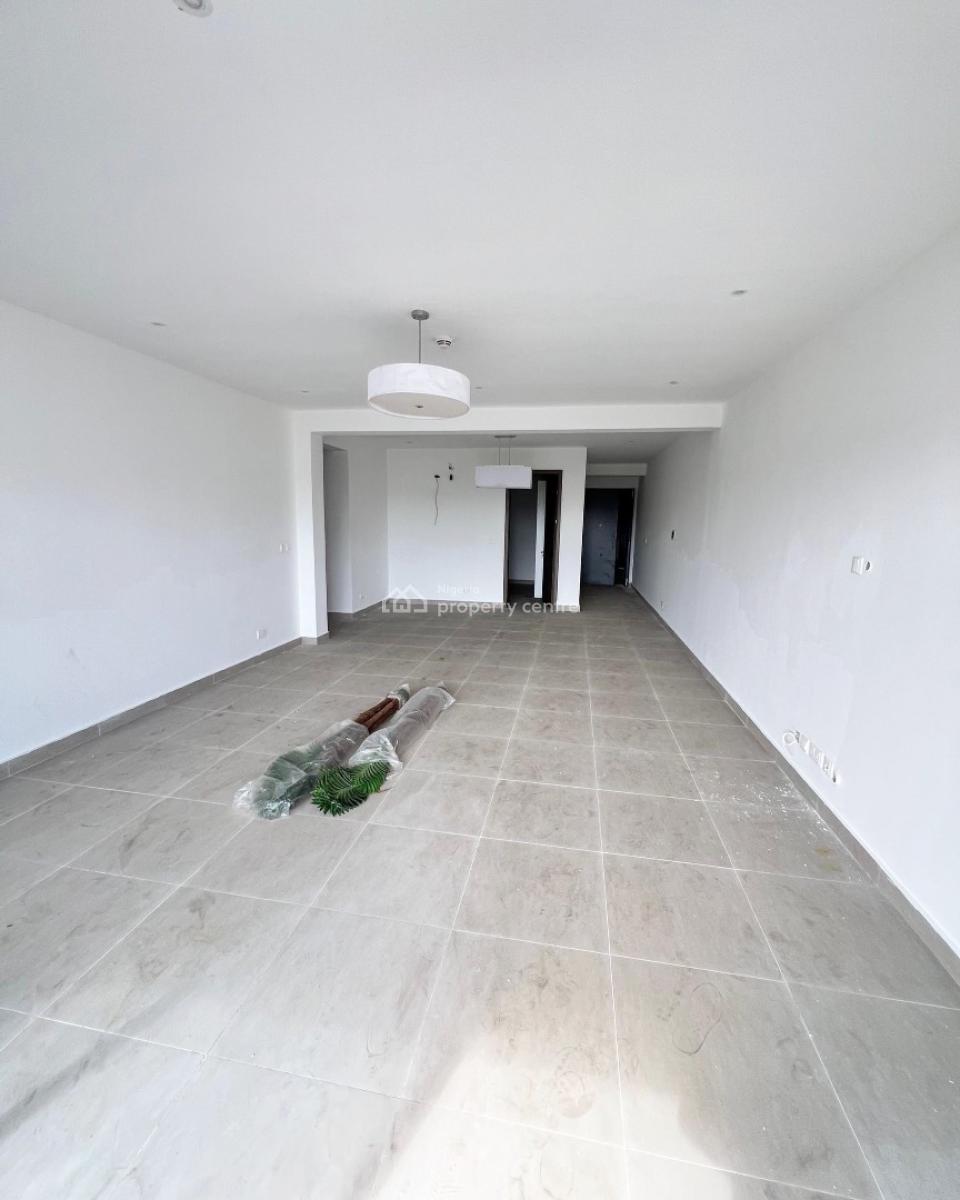 Fully Serviced 2 Bedroom Apartment with Pool Gym & Elevator, Well Built Property with Spacious Rooms , Children’s Playground, Lekki Phase 1, Lekki, Lagos, Flat / Apartment for Rent