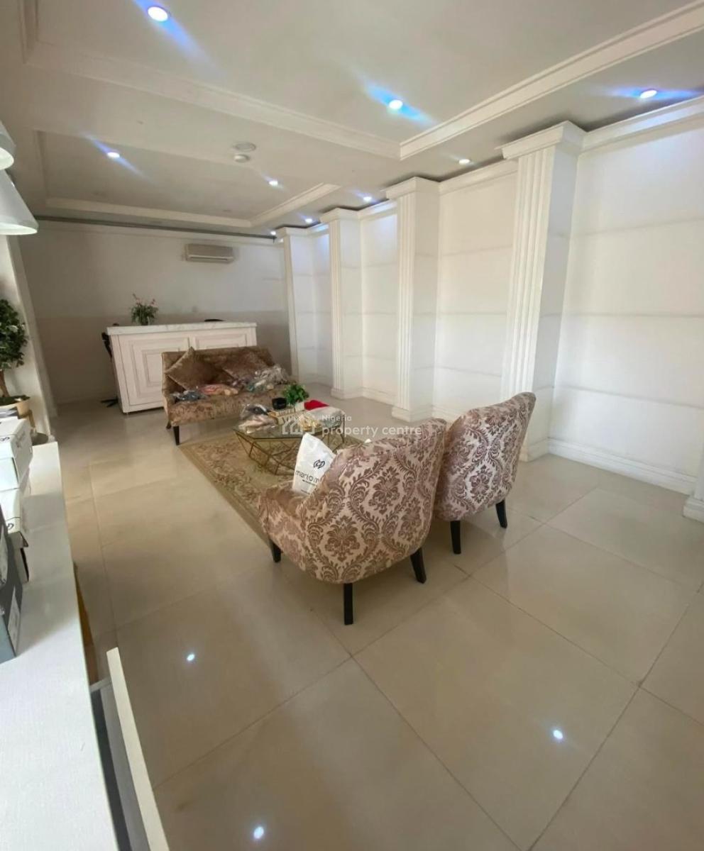 2 Bedroom Bungalow, Off Fola Osibo, Lekki Phase 1*, Lekki Phase 1, Lekki, Lagos, Office Space for Rent