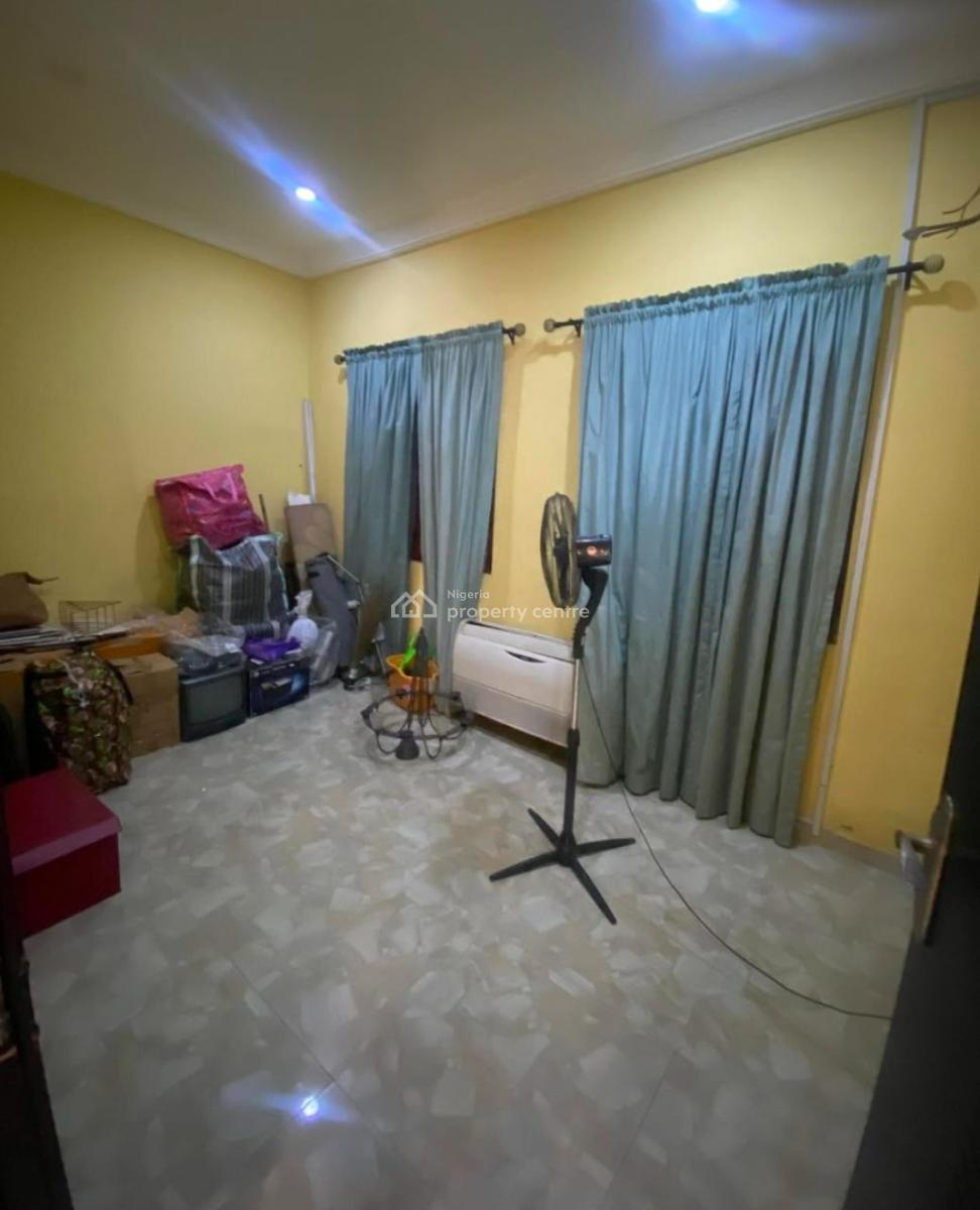 2 Bedroom Bungalow, Off Fola Osibo, Lekki Phase 1*, Lekki Phase 1, Lekki, Lagos, Office Space for Rent