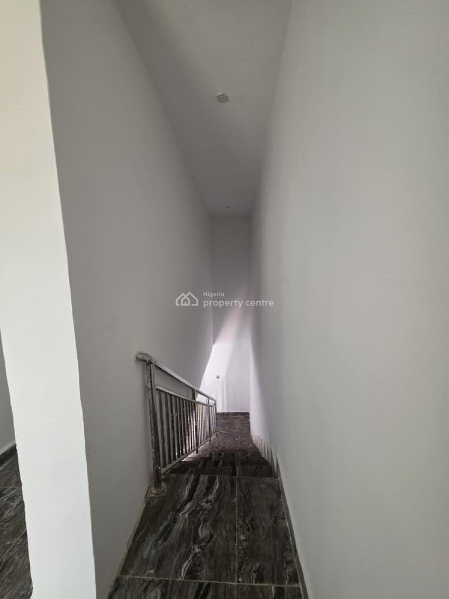 3bedroom Terrace Duplex* (corner Piece), in an Estate in Apo-wumba District Close to Chrisland School, Apo, Abuja, Terraced Duplex for Sale