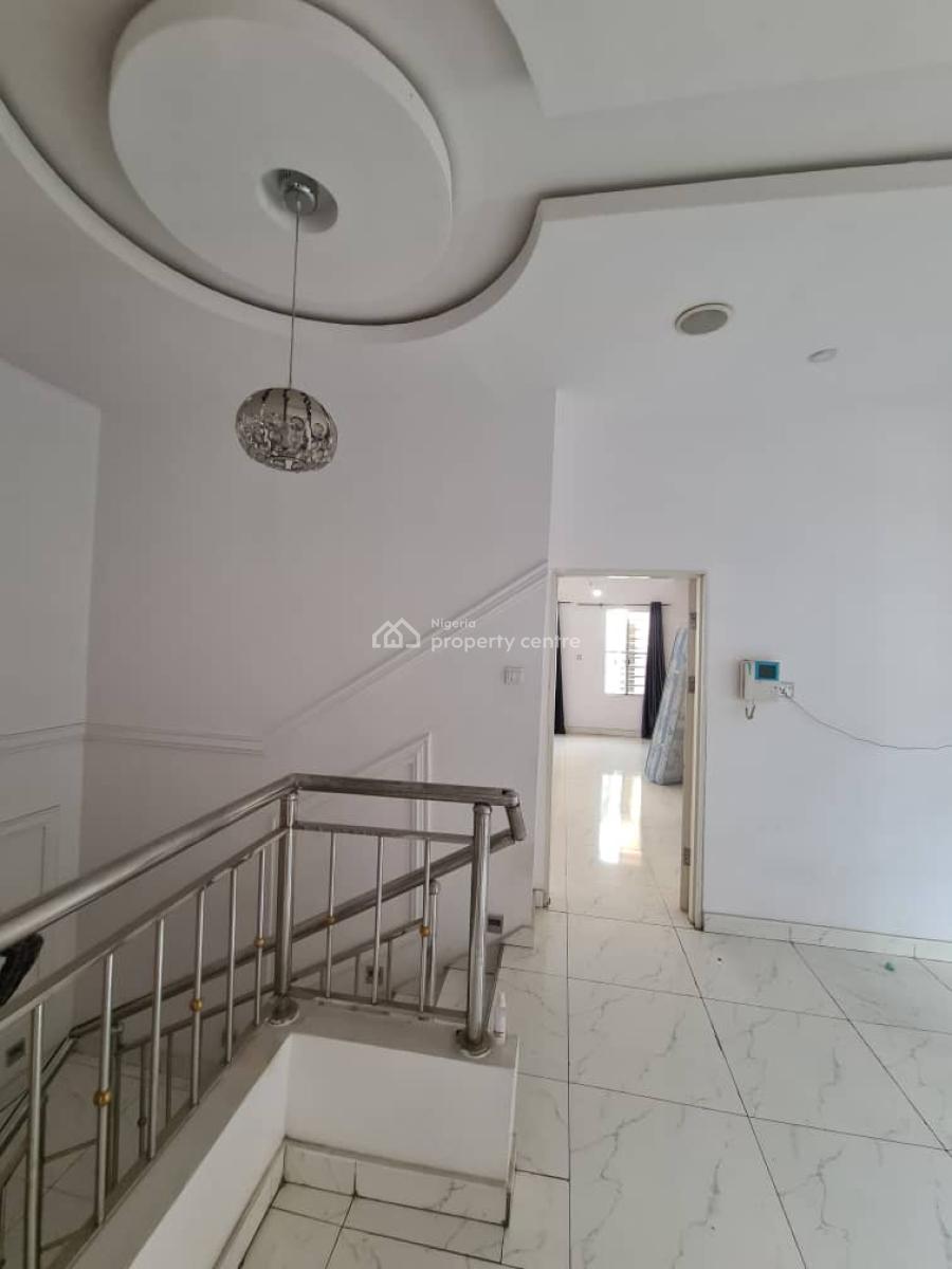 a Well Maintained  4 Bedroom  Semi-detached Duplex with a Room Bq, Oral Estate, Lekki, Lagos, Semi-detached Duplex for Rent