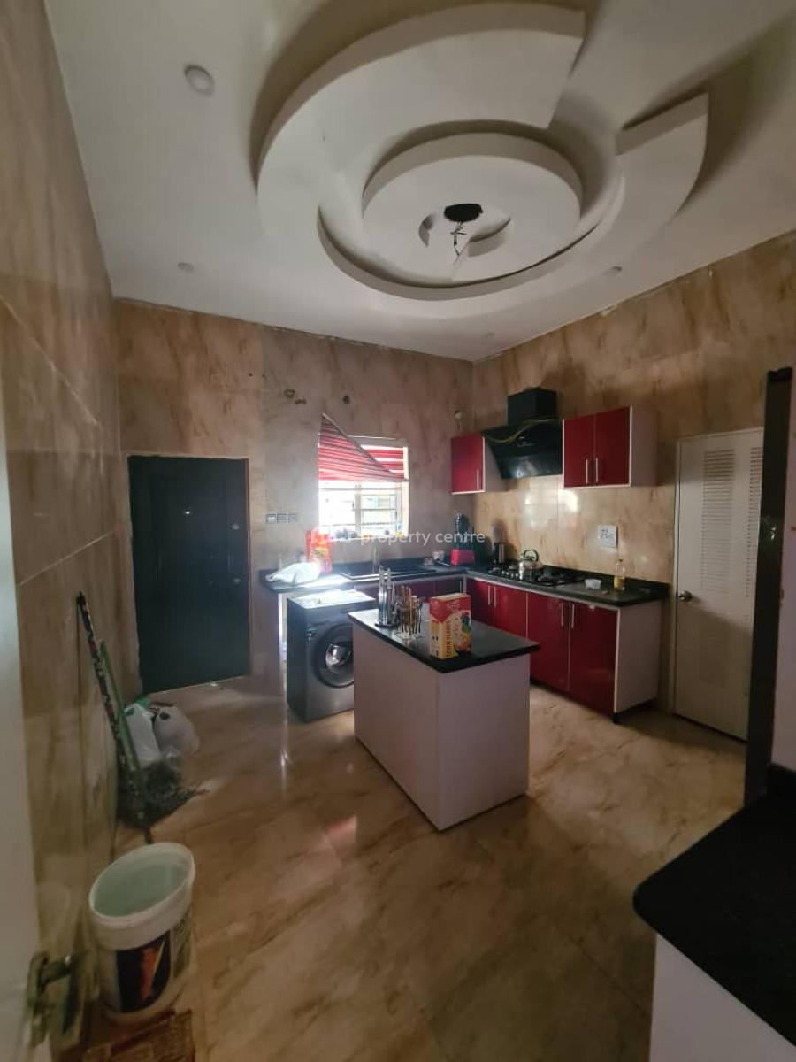 a Well Maintained  4 Bedroom  Semi-detached Duplex with a Room Bq, Oral Estate, Lekki, Lagos, Semi-detached Duplex for Rent