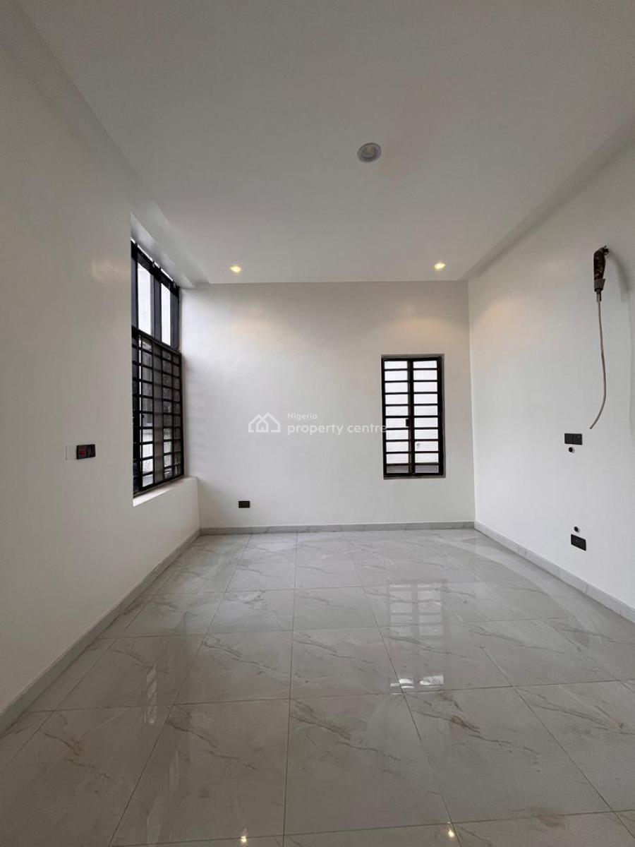 5 Bedroom House with a Study and Bq, Magodo, Gra Phase 1, Magodo, Lagos, Detached Duplex for Sale