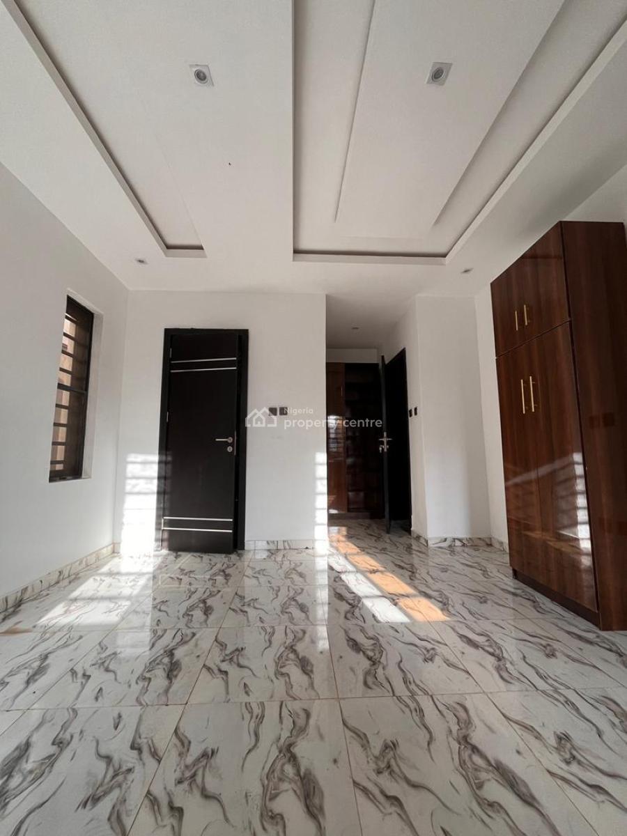 4 Bedroom House with a Bq, Magodo, Gra Phase 1, Magodo, Lagos, Detached Duplex for Sale