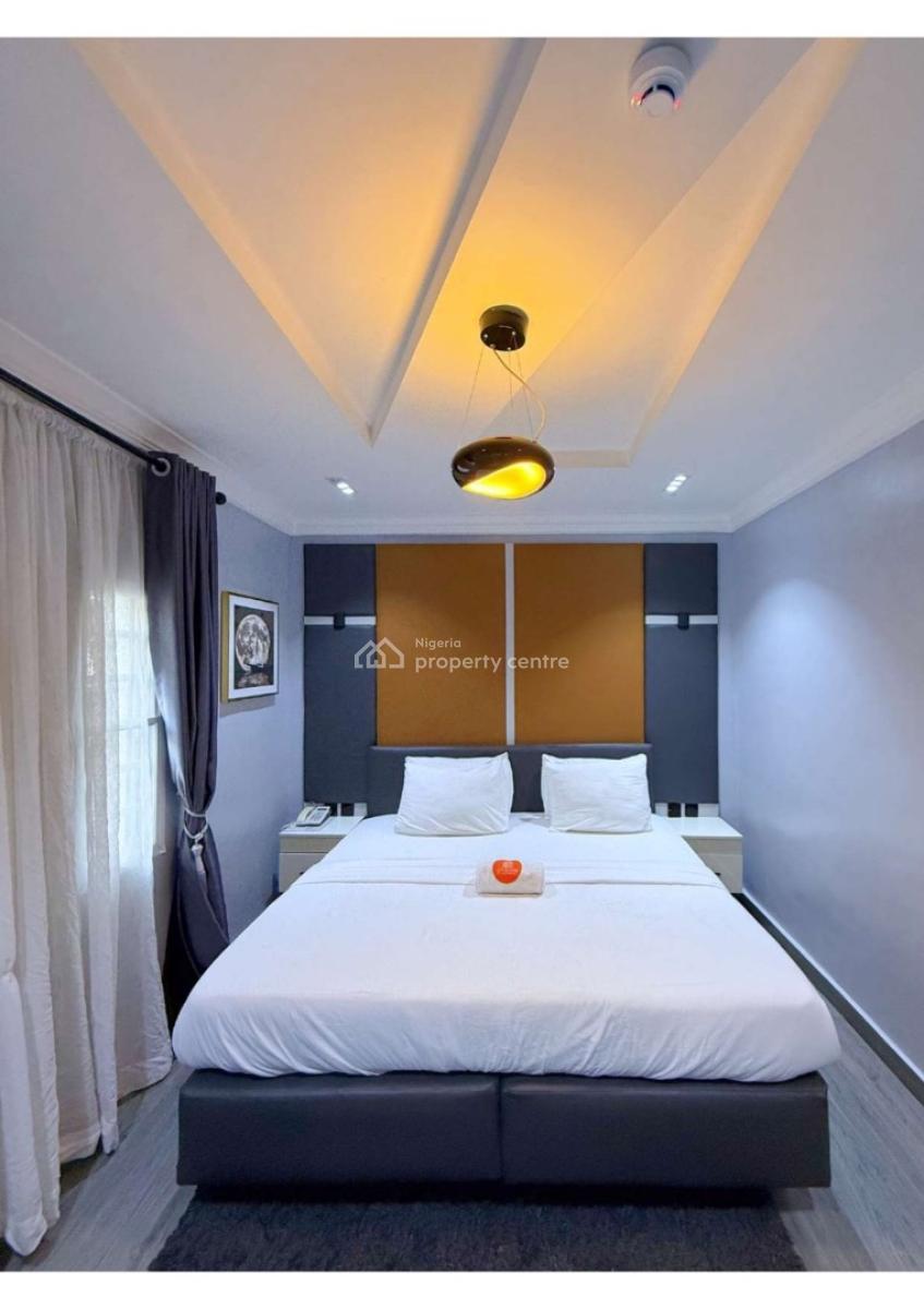 Cozy Studio Apartment with Swimming Pool in Opebi, Folorunsho Kuku Street, Opebi, Ikeja, Ikeja, Lagos, Flat / Apartment Short Let