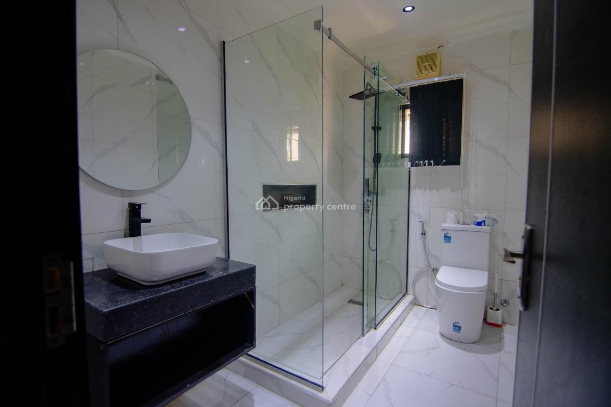 Beautifully Upgraded 3 Bedroom Apartment, Off Admiralty Way, Lekki Phase 1, Lekki, Lagos, Flat / Apartment for Rent