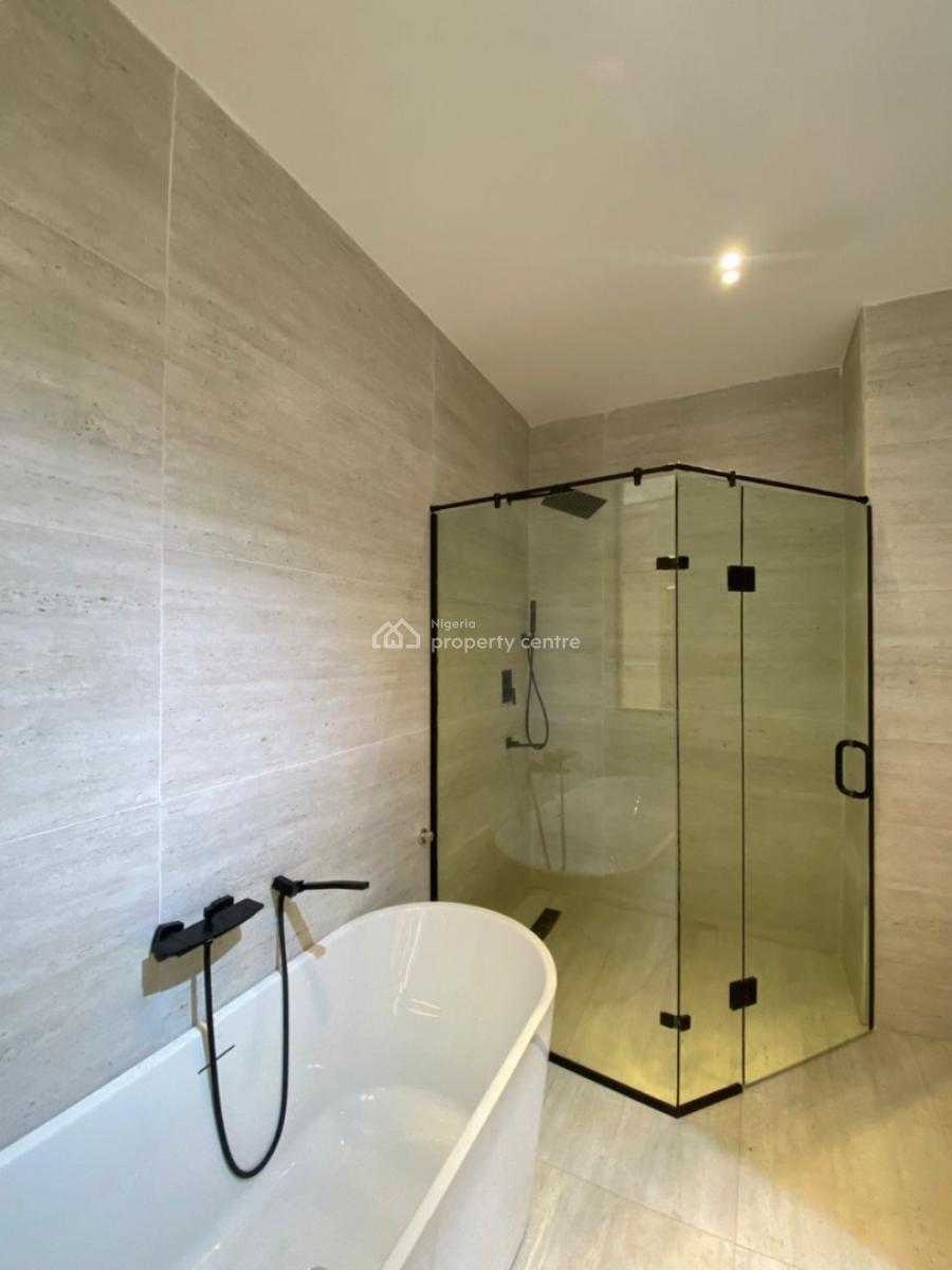 a Tastefully Finished 2 Bedroom Penthouse with Bq in a Secure Estate, Lekki Phase1, Lekki, Lagos, House for Sale