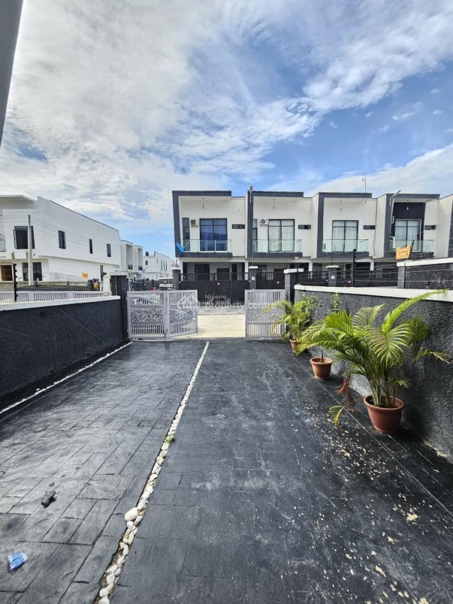 Aesthetically Built, Self Compound 4 Bedroom Semi-detached with Bq, Ikota, Lekki, Lagos, Semi-detached Duplex for Sale