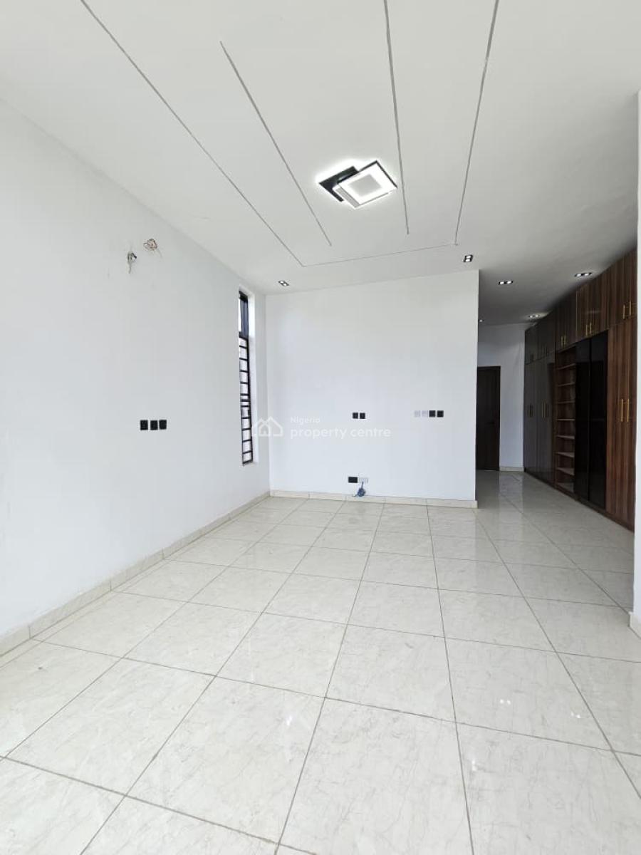 Aesthetically Built, Self Compound 4 Bedroom Semi-detached with Bq, Ikota, Lekki, Lagos, Semi-detached Duplex for Sale
