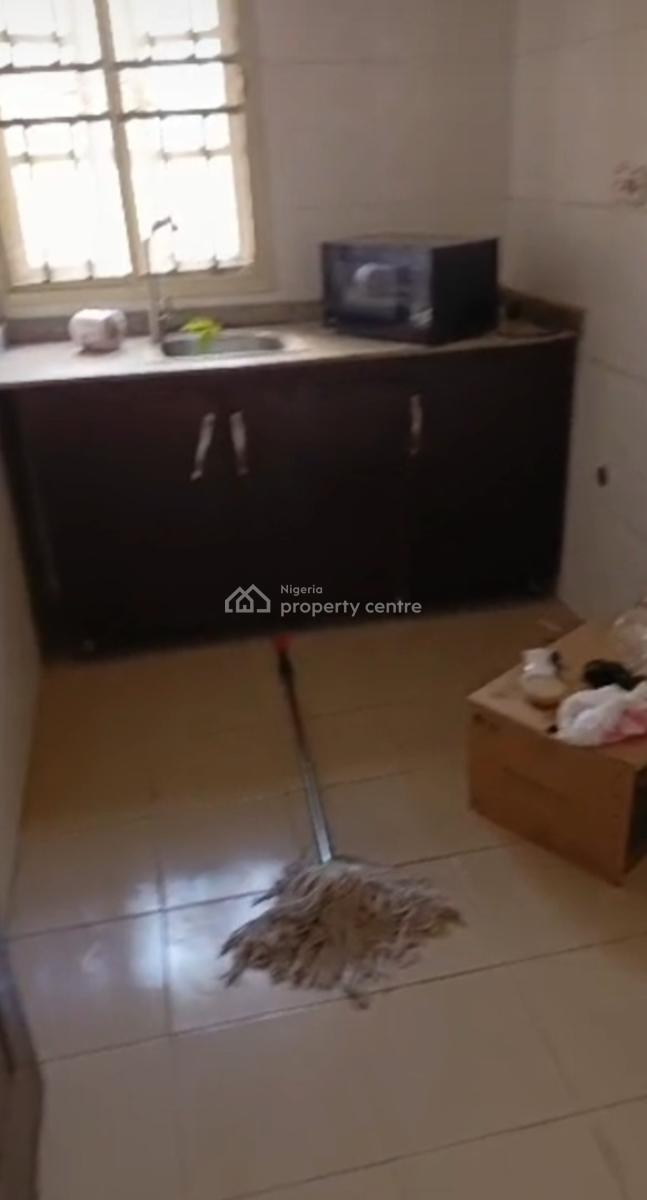 Very Good 1 Bedroom Flat with 2 Toilets 3.5m, Wuye, Abuja, Flat / Apartment for Rent