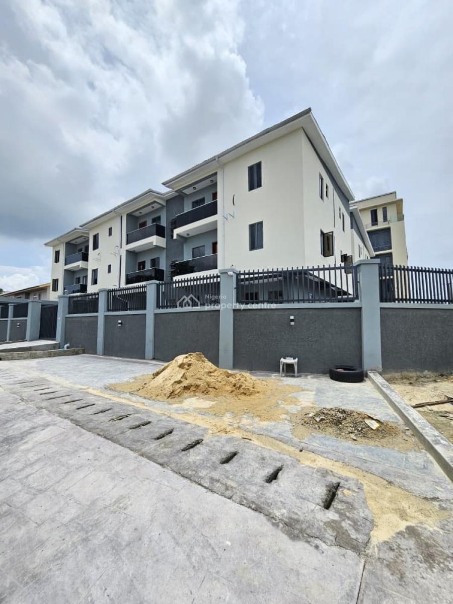 Well Spacious, Affordable 2 Bedroom Apartment, Lekki Phase 1, Lekki, Lagos, House for Rent