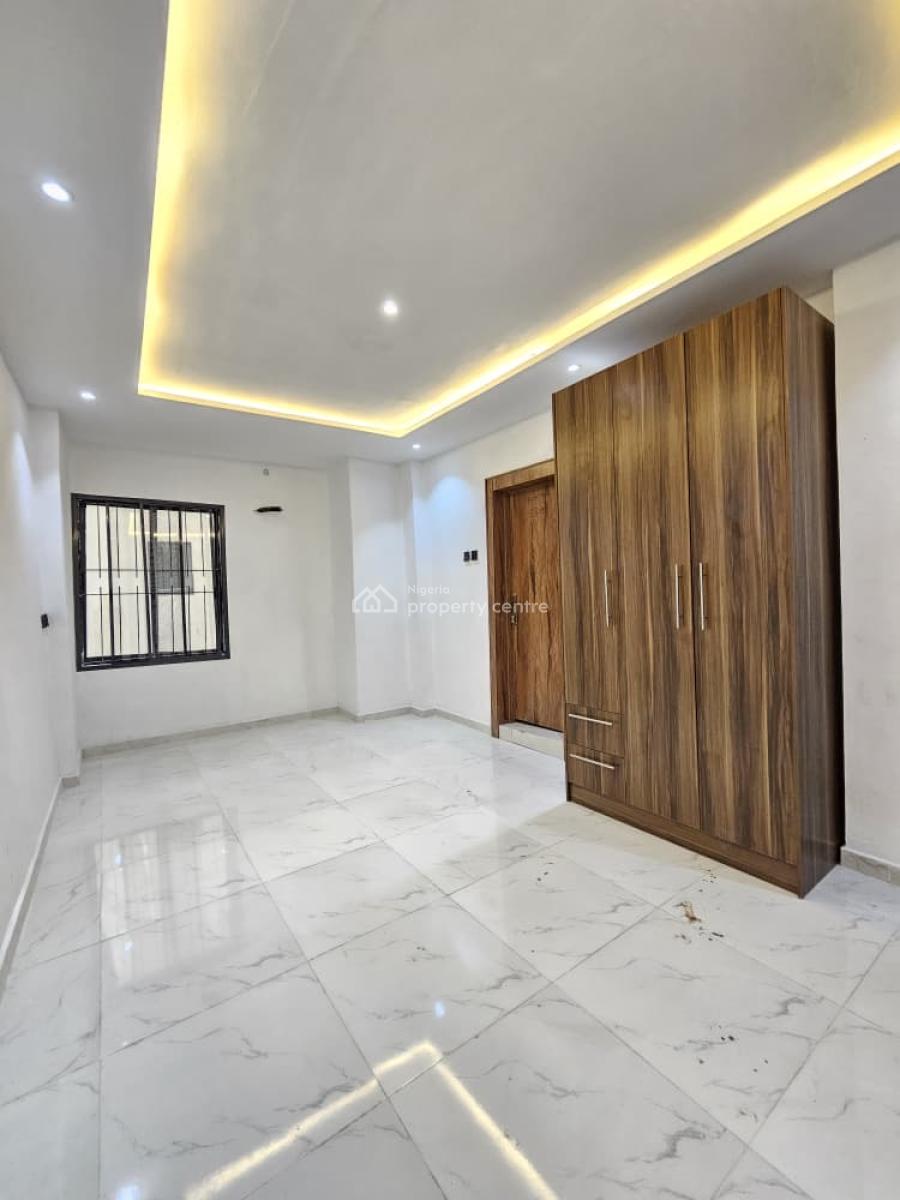 Well Spacious, Affordable 2 Bedroom Apartment, Lekki Phase 1, Lekki, Lagos, House for Rent