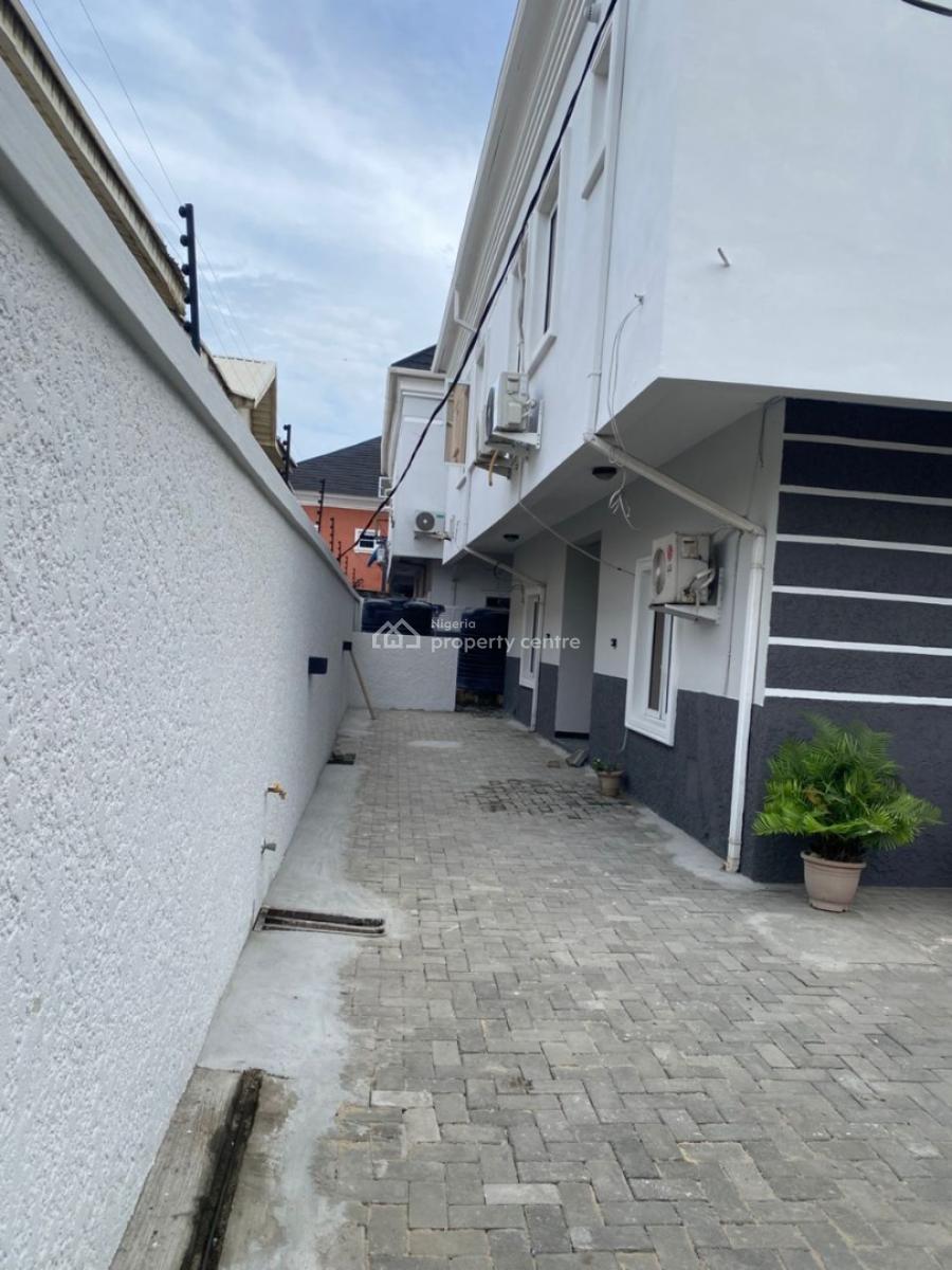 Newly Renovated 2 Bedroom Semi Detached Duplex, Ologolo, Ologolo, Lekki, Lagos, Semi-detached Duplex for Rent
