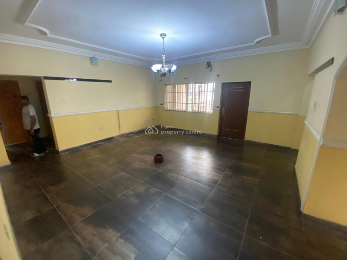 Luxury 3 Bedroom Flat with Spacious Compound, Lekki Right, Lekki Phase 1, Lekki, Lagos, Flat / Apartment for Rent