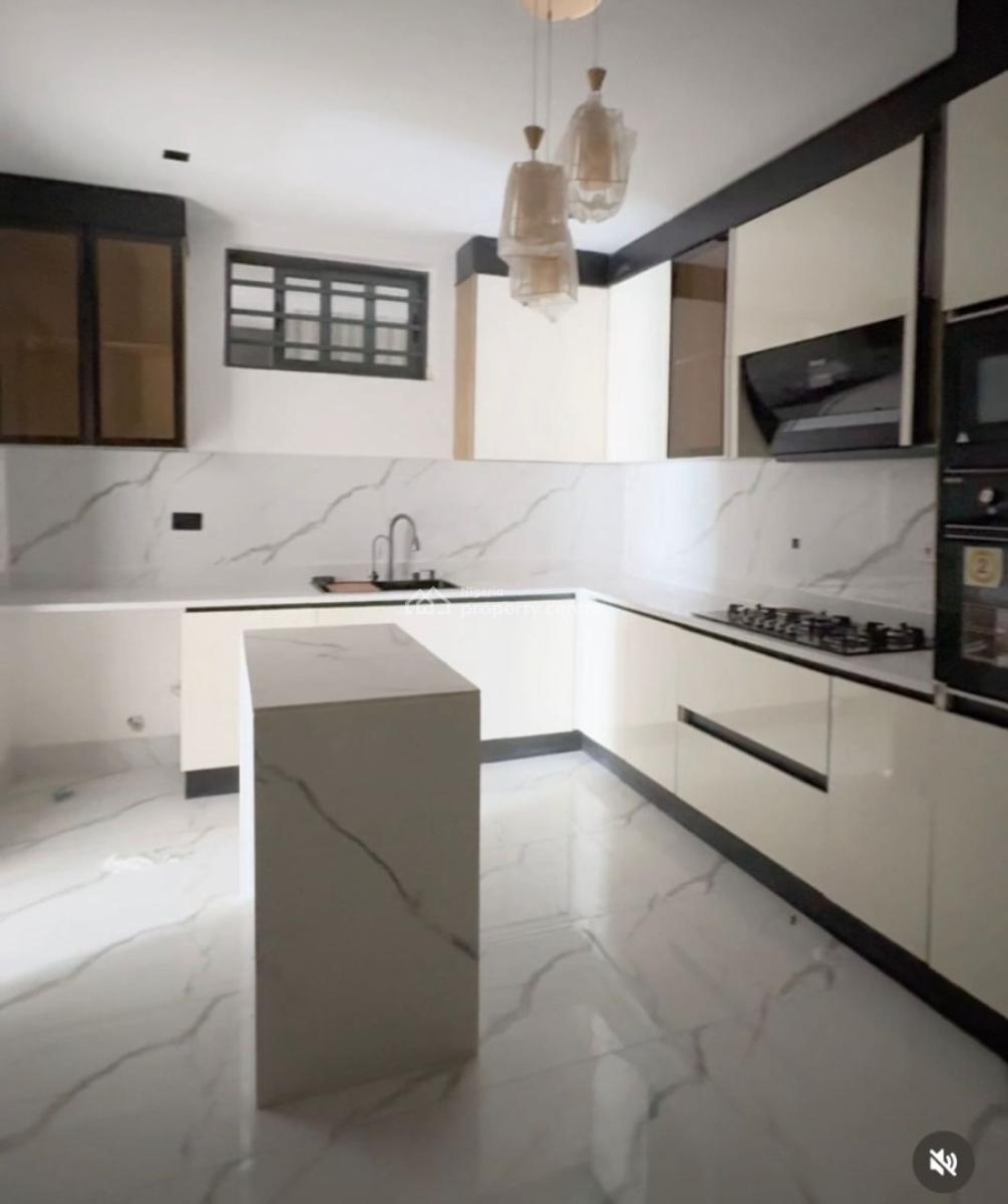Brand New 2bedroom  Flat, Lekki Phase 1, Lekki, Lagos, Flat / Apartment for Rent