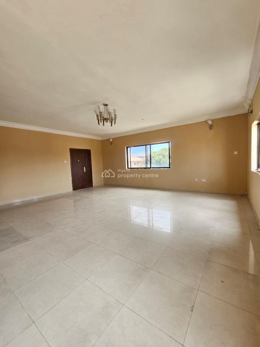 Lovely Well Spacious 3-bedroom Apartment with Bq, Lekki Phase 1, Lekki, Lagos, Flat / Apartment for Rent