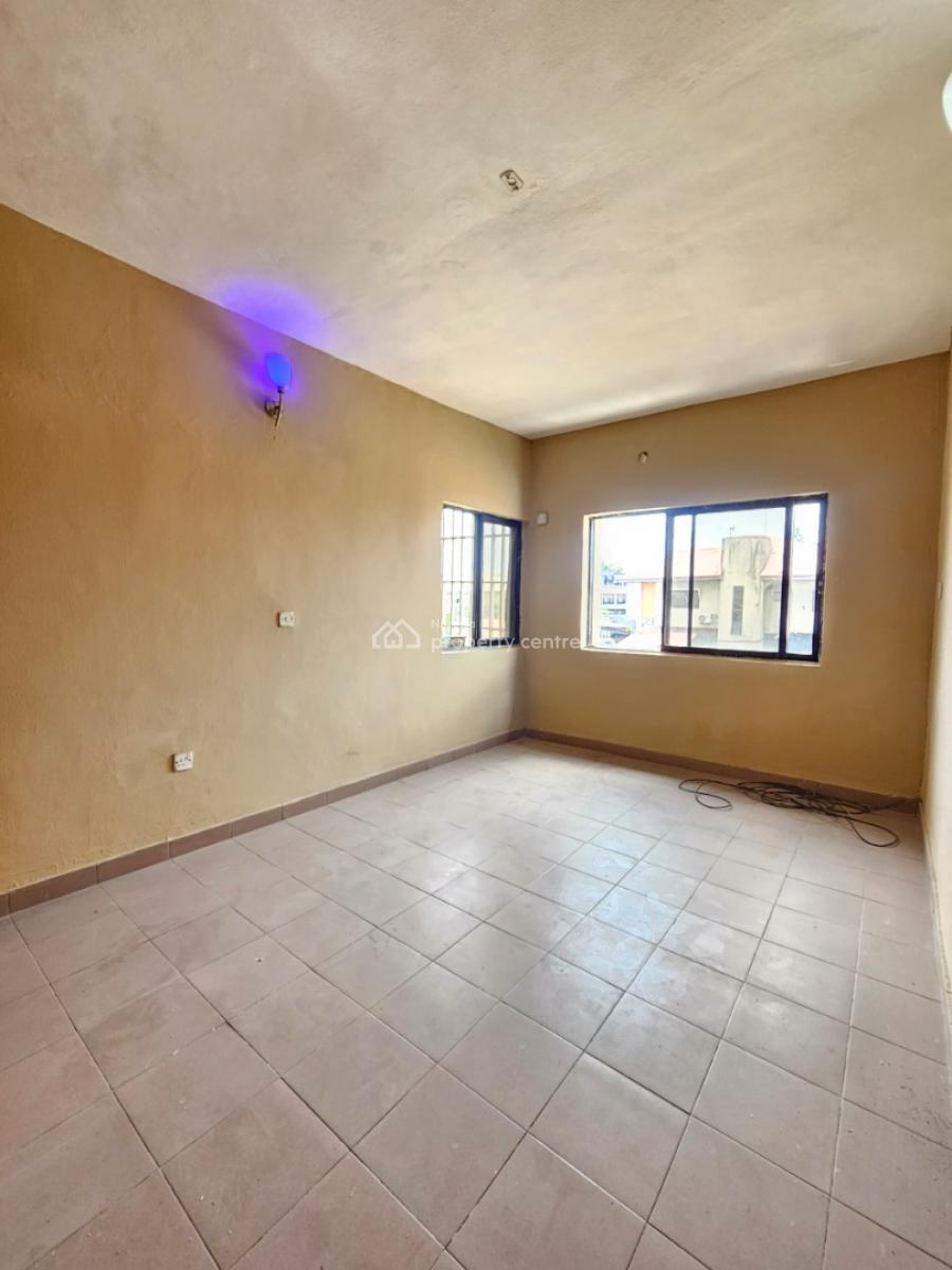 Lovely Well Spacious 3-bedroom Apartment with Bq, Lekki Phase 1, Lekki, Lagos, Flat / Apartment for Rent