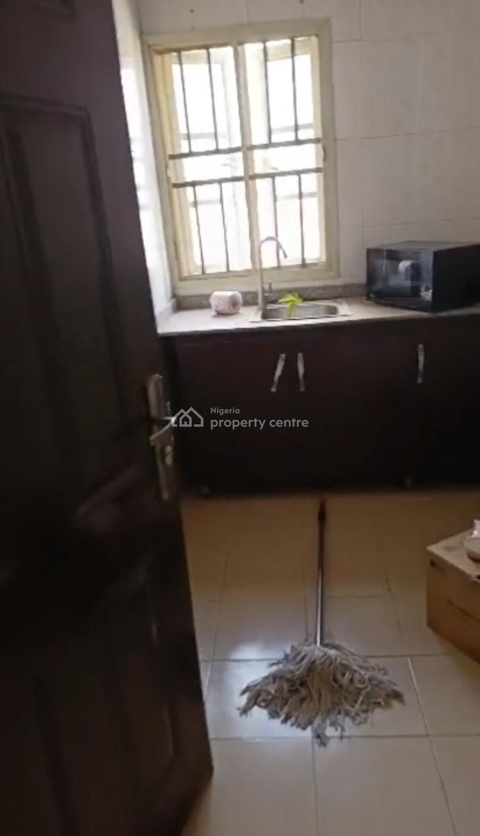 Nice 1bedroom Flat, 2toilet,wardrobe,spacious Kitchen, Tarred Rd, By Shafa, Tarred Rd, Wuye, Abuja, Flat / Apartment for Rent