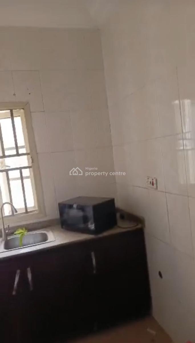 Nice 1bedroom Flat, 2toilet,wardrobe,spacious Kitchen, Tarred Rd, By Shafa, Tarred Rd, Wuye, Abuja, Flat / Apartment for Rent