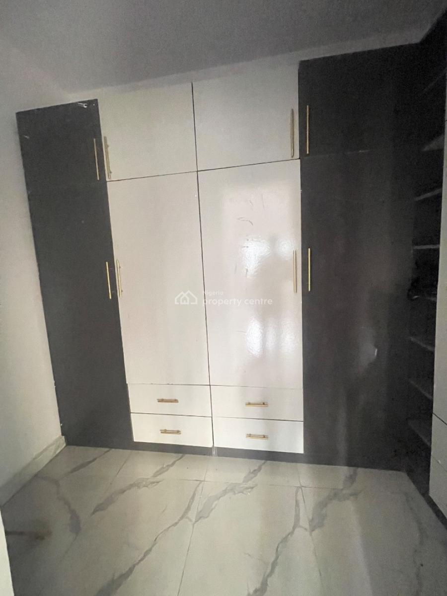 Luxury 2bedroom Flat Upstairs, Abraham Adesanya, Ajah, Lagos, Flat / Apartment for Rent