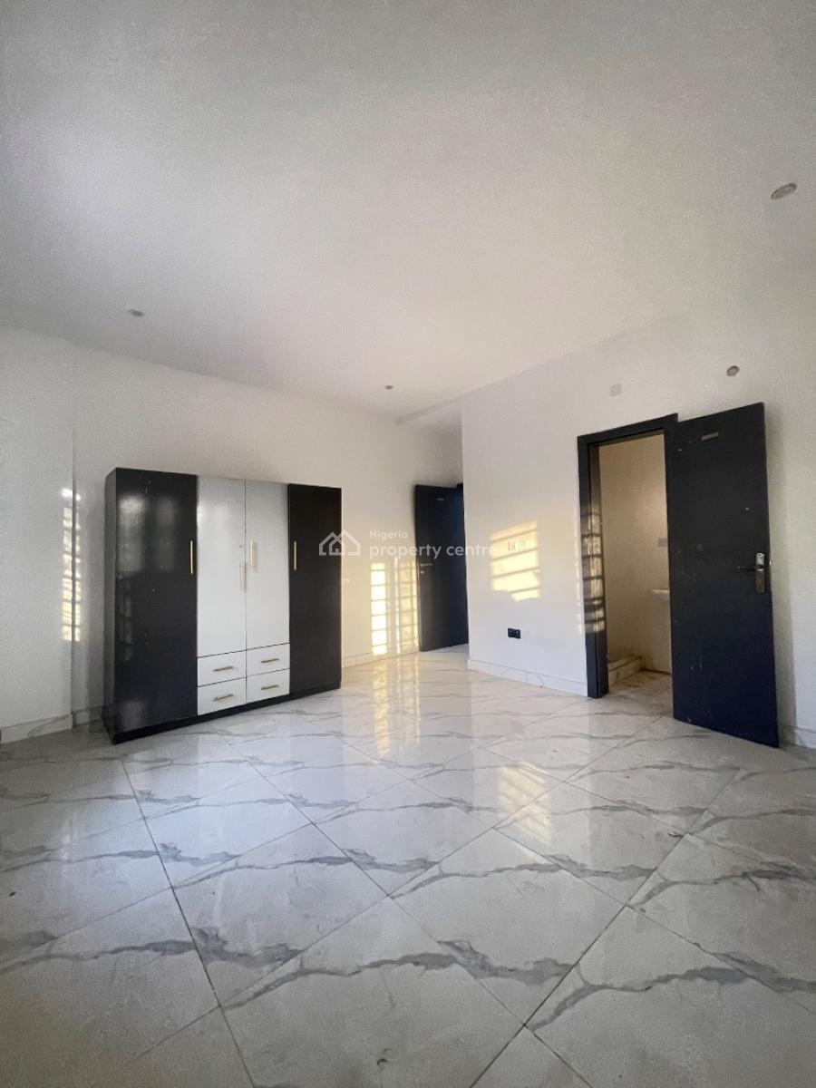 Luxury 2bedroom Flat Upstairs, Abraham Adesanya, Ajah, Lagos, Flat / Apartment for Rent