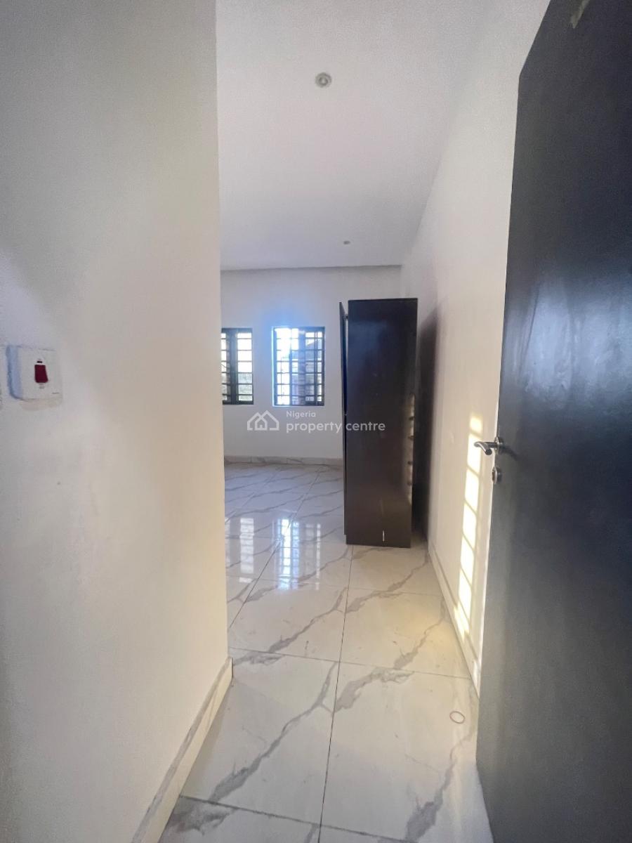 Luxury 2bedroom Flat Upstairs, Abraham Adesanya, Ajah, Lagos, Flat / Apartment for Rent