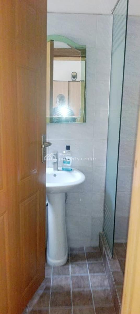 *mini Flat Penthouse, Lekki Phase 1, Lekki, Lagos, Mini Flat (room and Parlour) for Rent