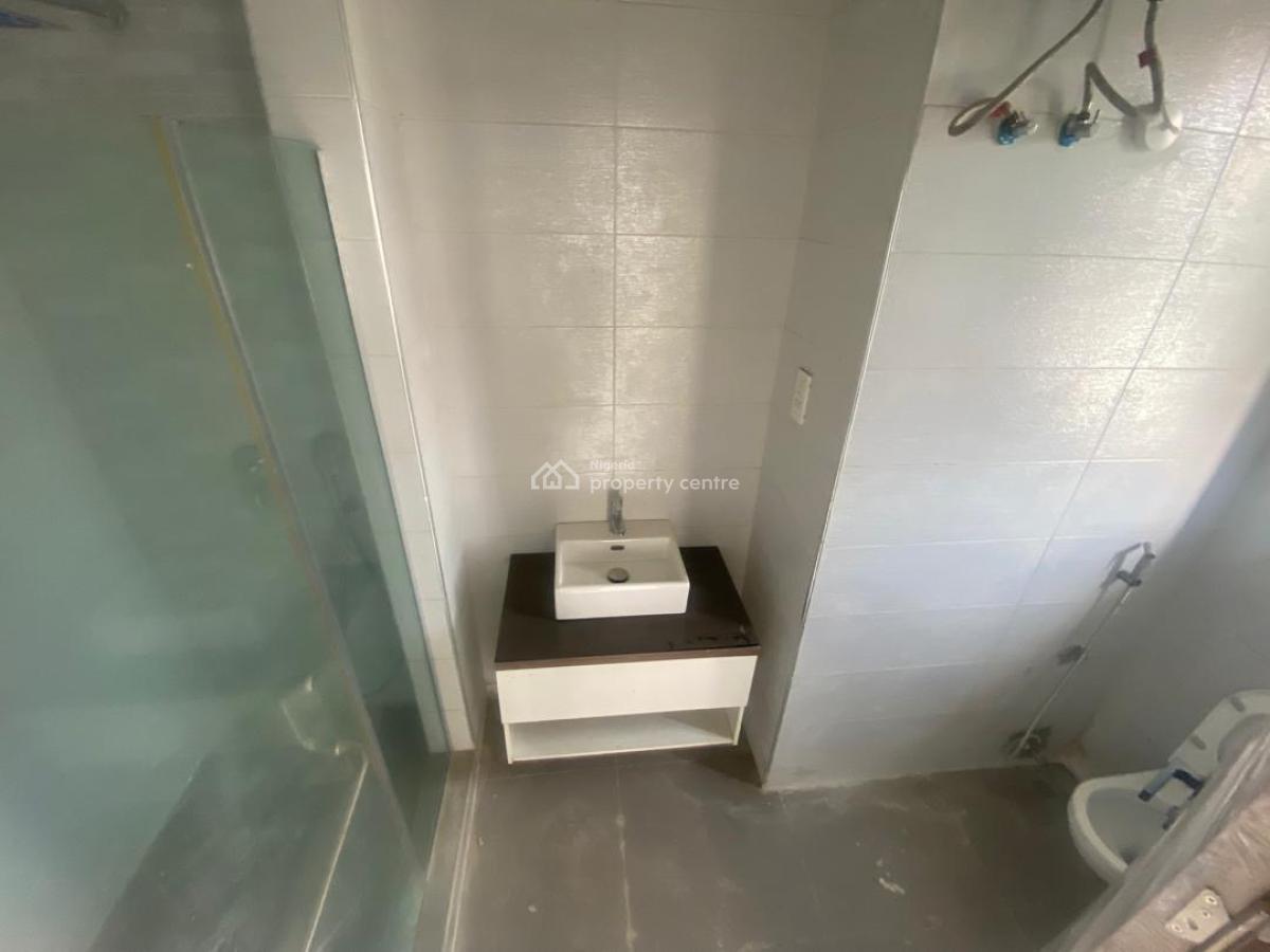Luxury 2 Units of 2 Bedrooms Apartments + Swimming Pool, Gym, Periwinkle Estate, Lekki Phase 1, Lekki, Lagos, Flat / Apartment for Rent