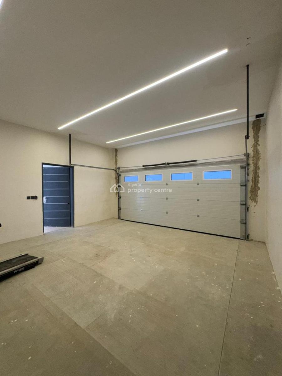 Exquisite Five (5) Bedroom Villa with Amazing Features, Lekki Phase 1, Lekki, Lagos, Detached Duplex for Sale