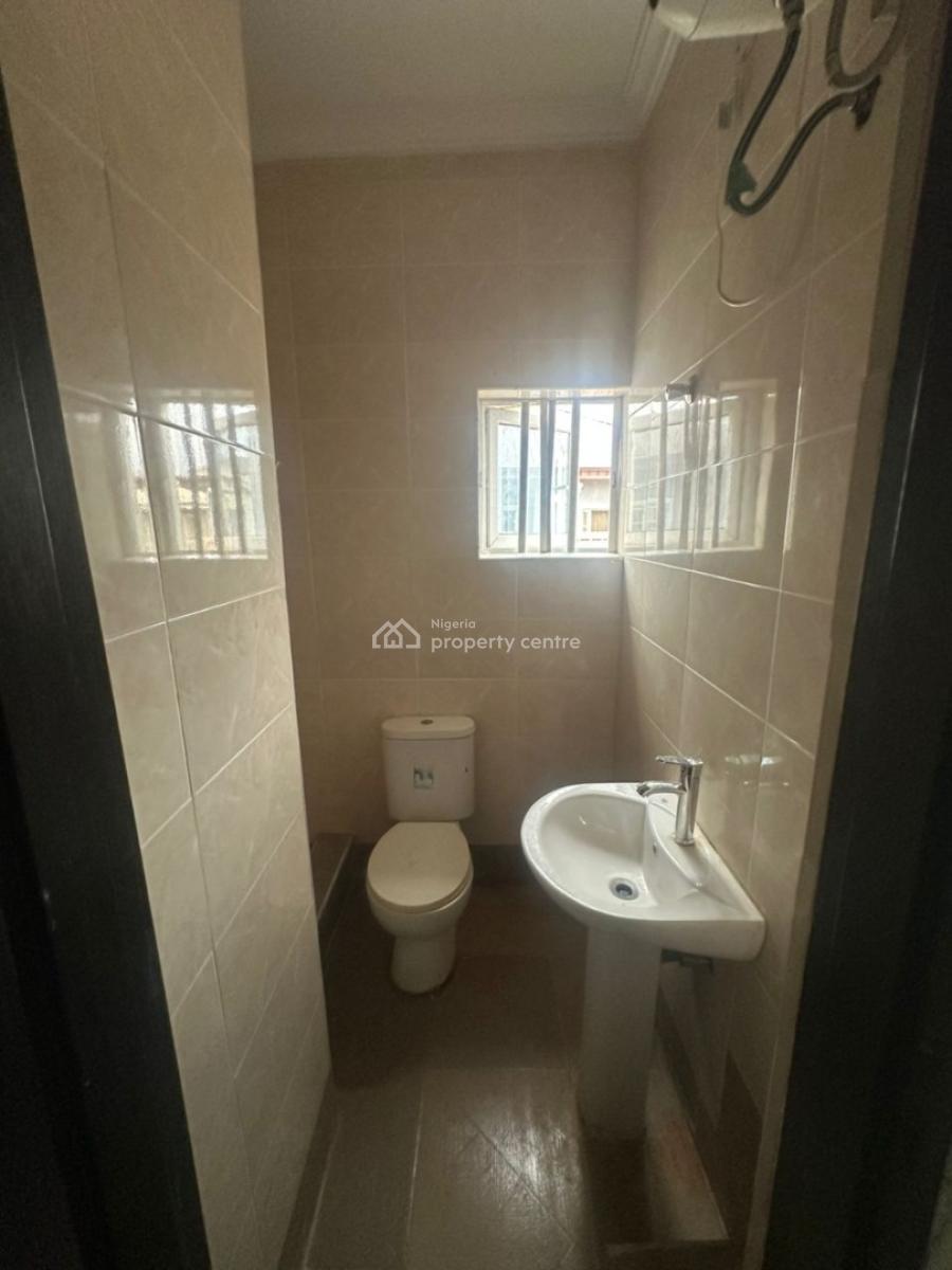 Newly Renovated 2 Bedroom Apartment with Excellent Facilities, Silverland Estate, Sangotedo, Ajah, Lagos, Flat / Apartment for Rent