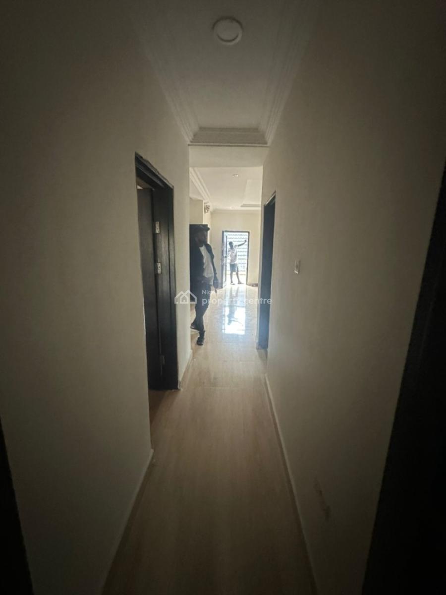 Newly Renovated 2 Bedroom Apartment with Excellent Facilities, Silverland Estate, Sangotedo, Ajah, Lagos, Flat / Apartment for Rent
