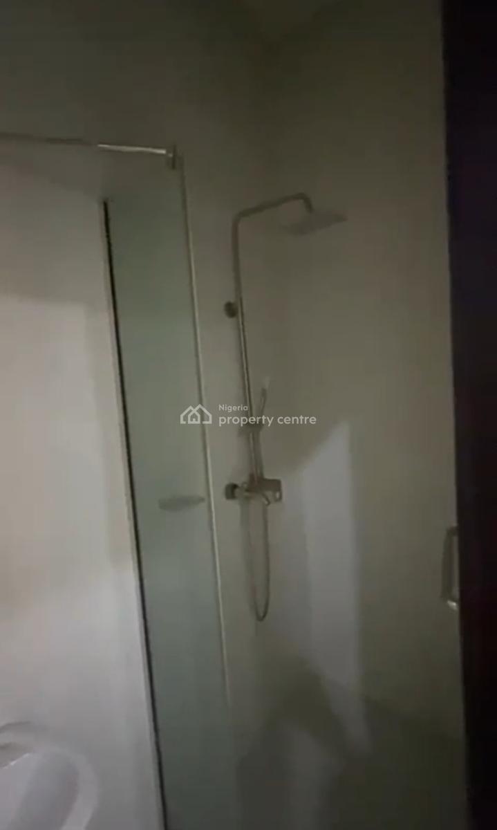 Semi Masters Bedroom Inside a Shared Apartment { Video}, Emcel Garden Estate Orchid Road, Lekki, Lagos, Self Contain (single Rooms) for Rent