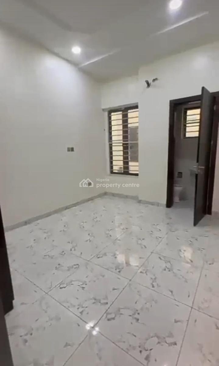 Semi Masters Bedroom Inside a Shared Apartment { Video}, Emcel Garden Estate Orchid Road, Lekki, Lagos, Self Contain (single Rooms) for Rent