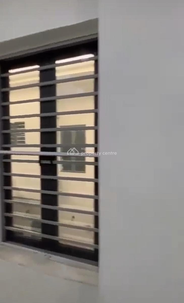Semi Masters Bedroom Inside a Shared Apartment { Video}, Emcel Garden Estate Orchid Road, Lekki, Lagos, Self Contain (single Rooms) for Rent