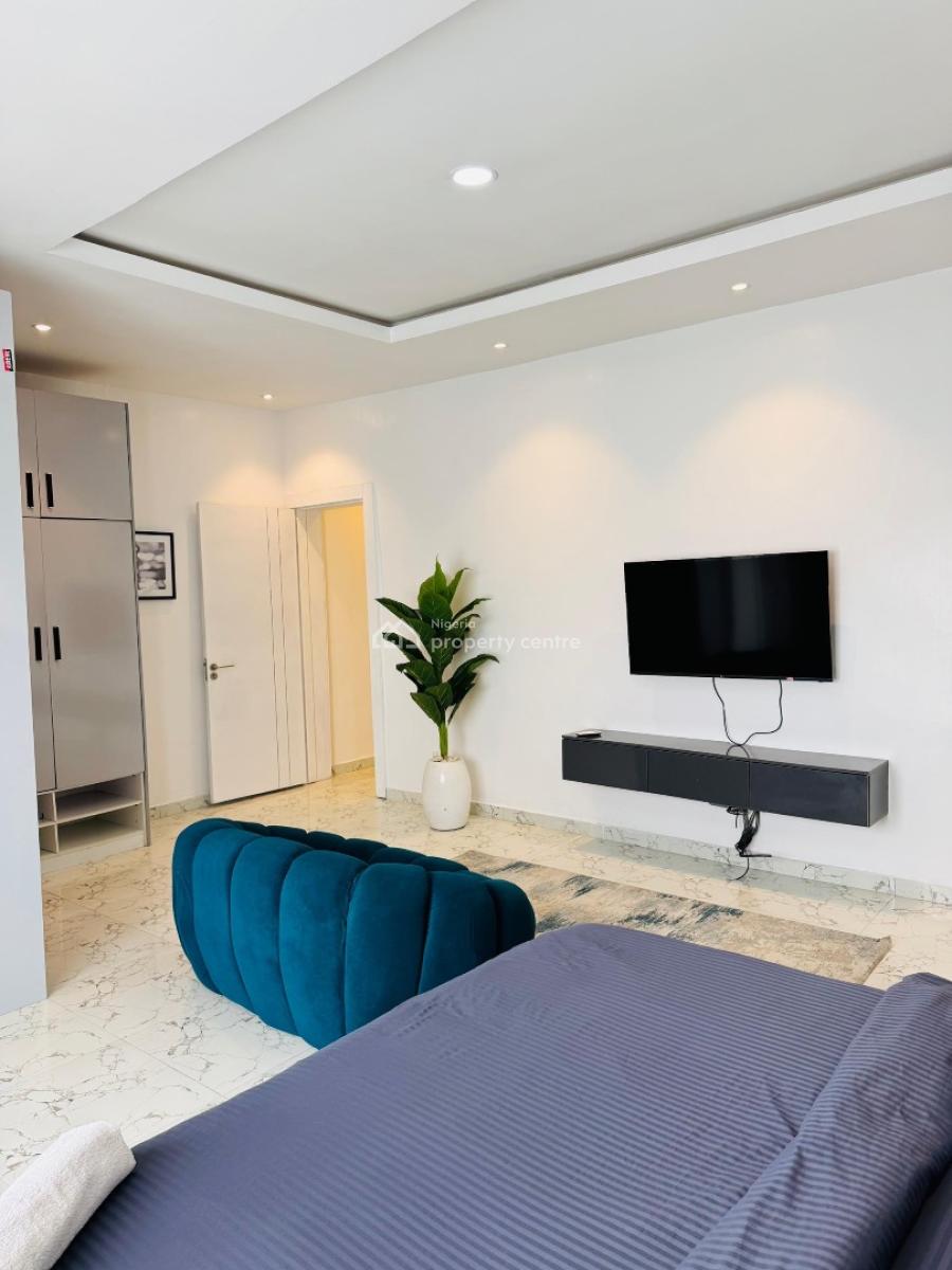 2bedroom Apartment with Ps5, Swimming Pool,air Hockey, 24/7 Security, Lekki Phase 1, Lekki, Lagos, House Short Let