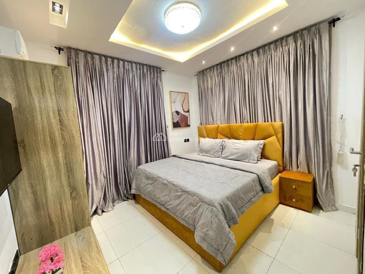 2bedroom Apartment with Ps5, Swimming Pool,air Hockey, 24/7 Security, Lekki Phase 1, Lekki, Lagos, House Short Let