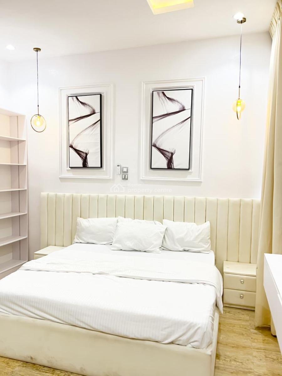 3bedroom Apartment with Ps5, Swimming Pool,air Hockey, 24/7 Security, Lekki Phase 1, Lekki, Lagos, Flat / Apartment Short Let