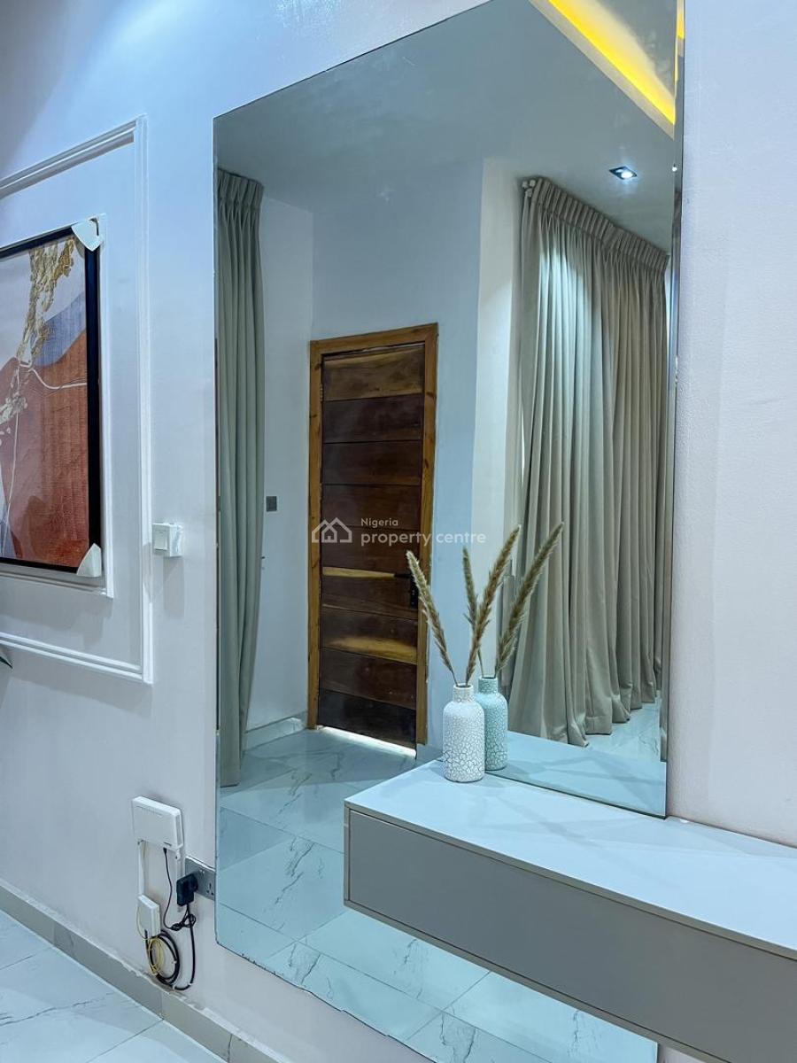 3bedroom Apartment with Ps5, Swimming Pool,air Hockey, 24/7 Security, Lekki Phase 1, Lekki, Lagos, Flat / Apartment Short Let
