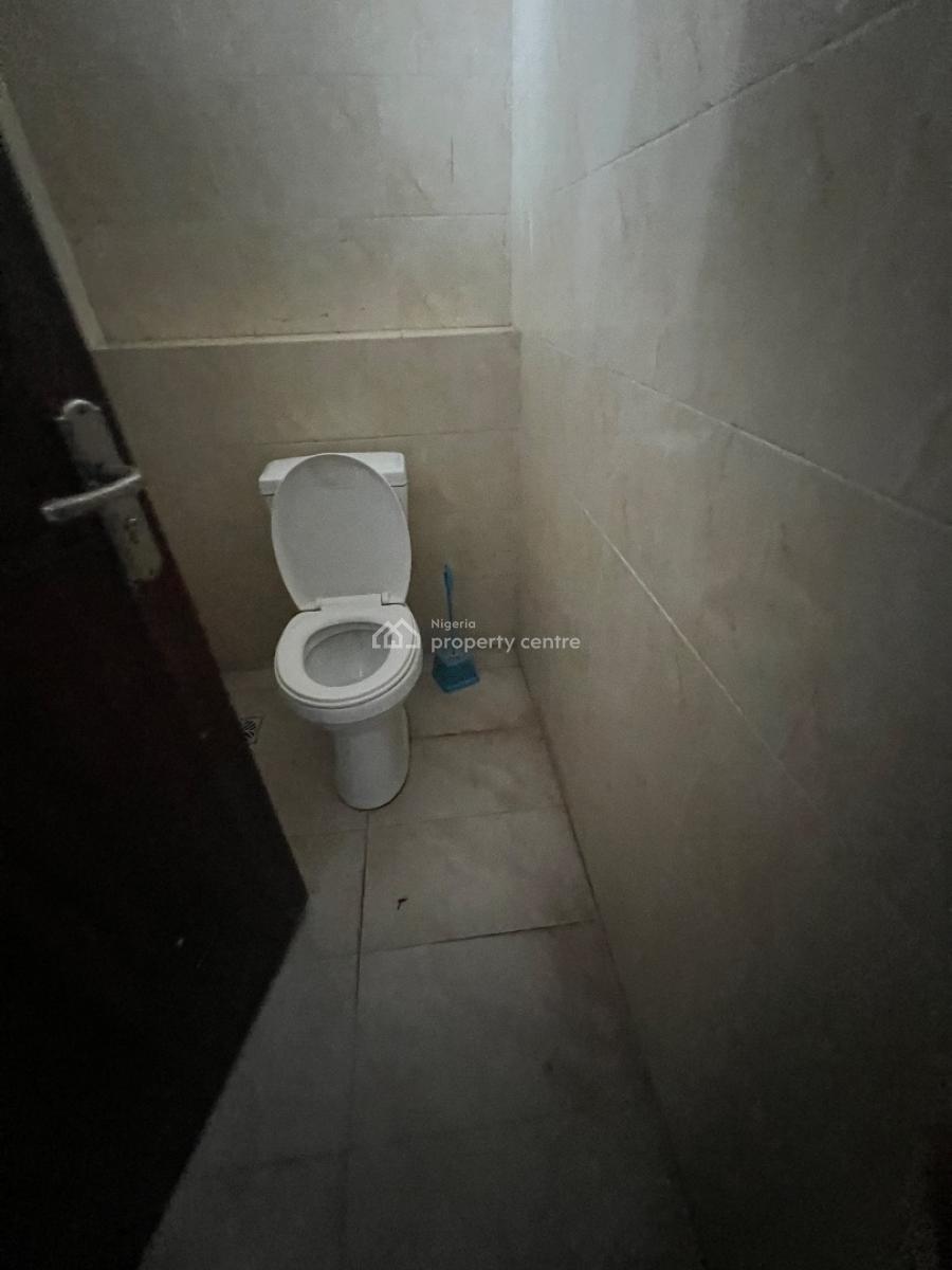Shop Ground Floor Facing Road at Lekki Phase 1, Off Admiralty Way Lekki Phase 1, Lekki Phase 1, Lekki, Lagos, Shop for Rent
