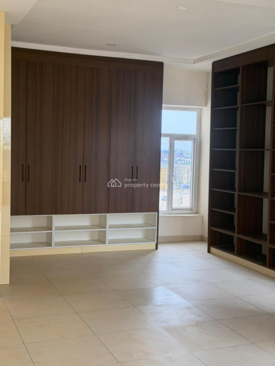 Luxury 5-bedroom Semi-detached Duplex with Bq, Guzape District, Abuja, Semi-detached Duplex for Rent