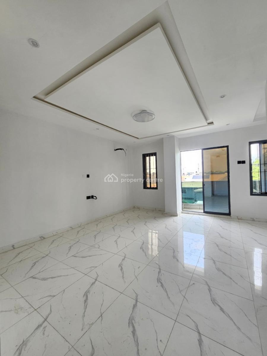 Well Built Luxury 4-bedroom Maisonette, Lekki Phase 1, Lekki, Lagos, Flat / Apartment for Rent