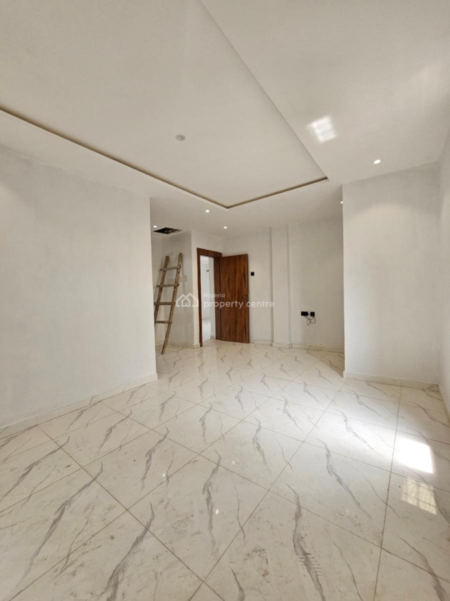 Well Built Luxury 4-bedroom Maisonette, Lekki Phase 1, Lekki, Lagos, Flat / Apartment for Rent