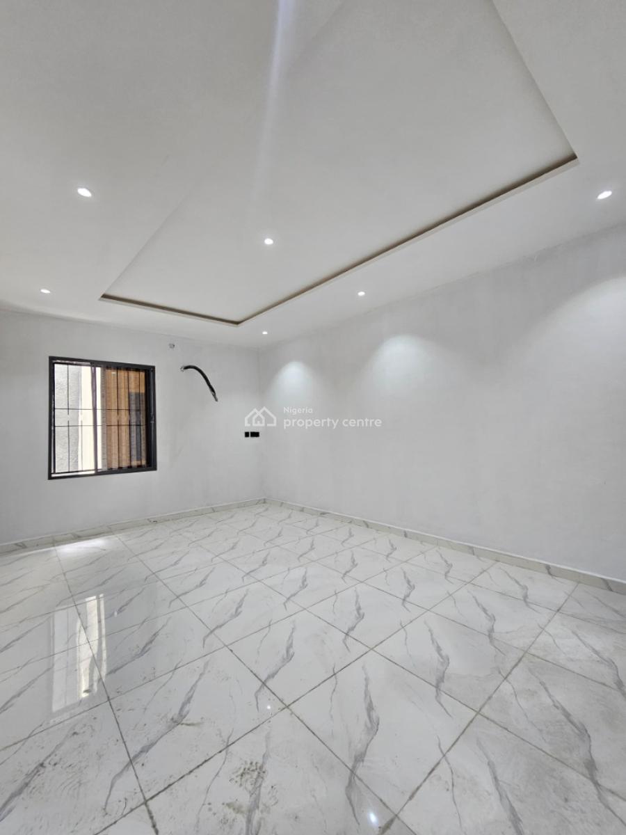 Well Built Luxury 4-bedroom Maisonette, Lekki Phase 1, Lekki, Lagos, Flat / Apartment for Rent