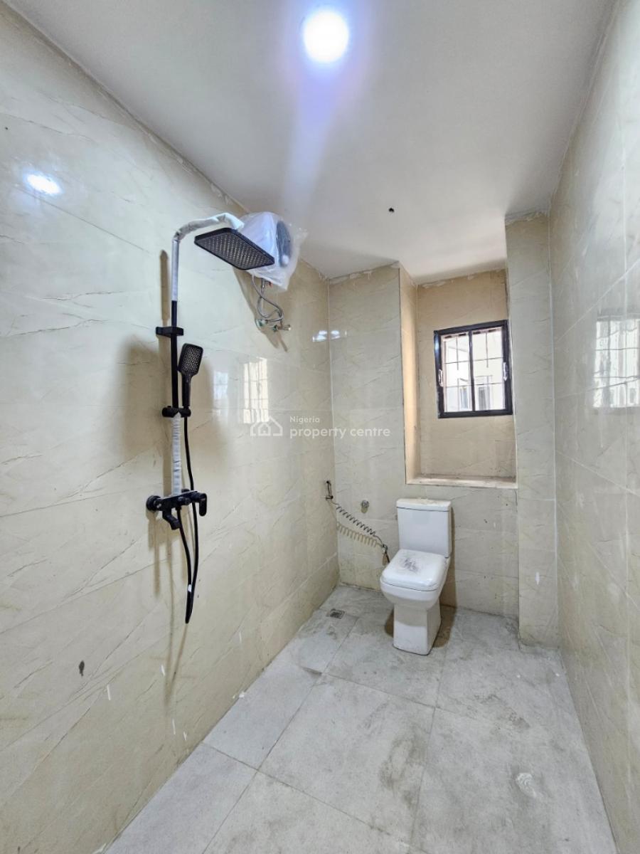 Well Built Luxury 4-bedroom Maisonette, Lekki Phase 1, Lekki, Lagos, Flat / Apartment for Rent