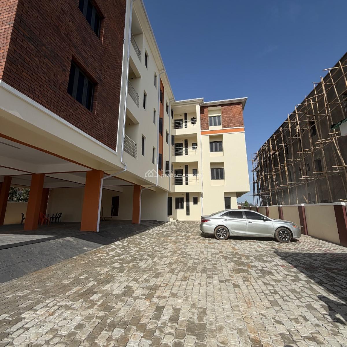 Contemporary & Serviced 3bedrooms Apartment with Bq, Main Katamoe, Katampe, Abuja, Flat / Apartment for Rent