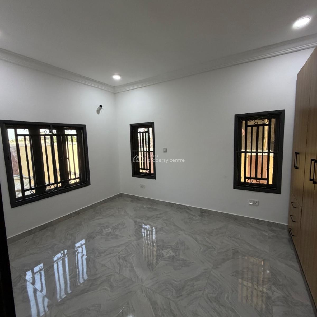 Contemporary & Serviced 3bedrooms Apartment with Bq, Main Katamoe, Katampe, Abuja, Flat / Apartment for Rent