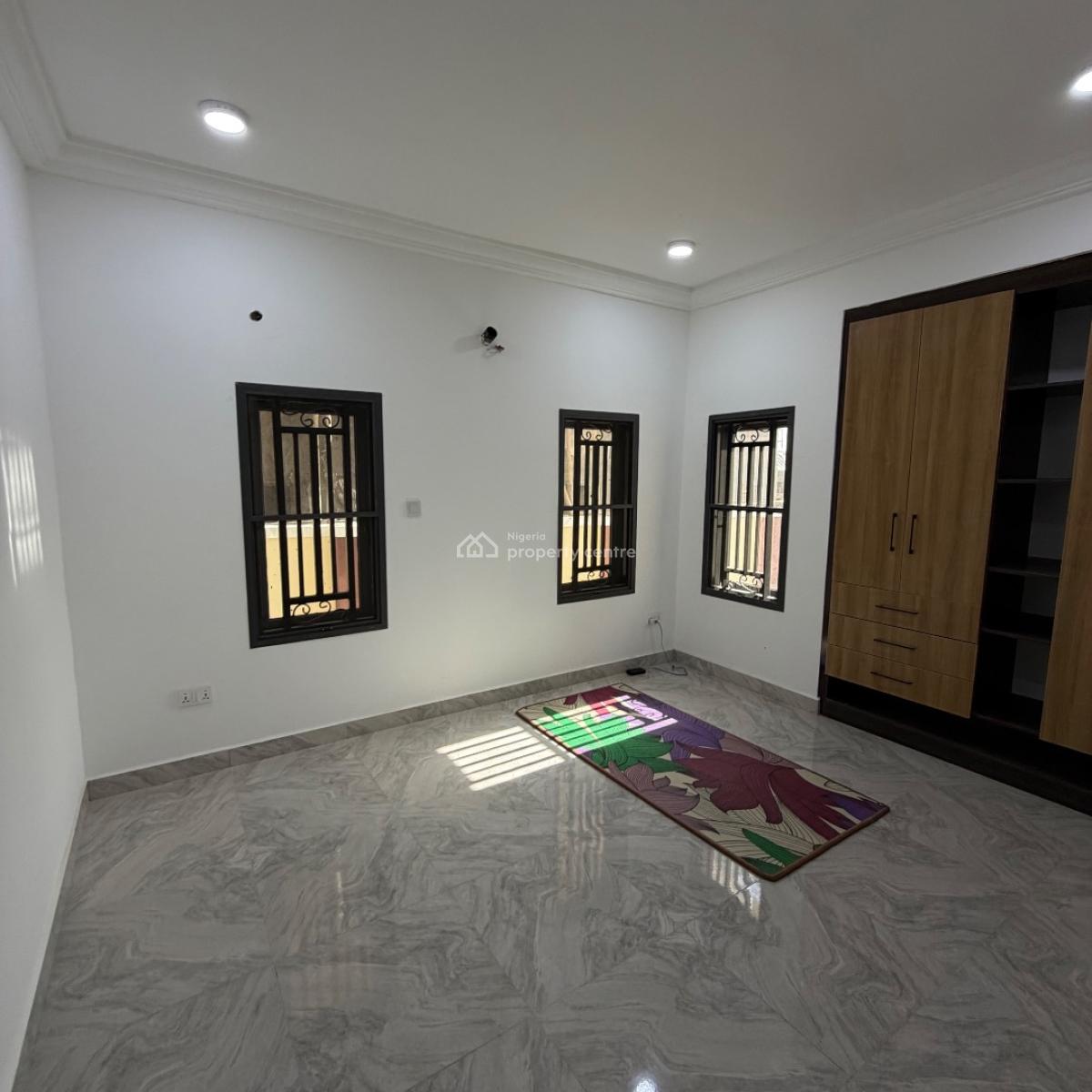 Contemporary & Serviced 3bedrooms Apartment with Bq, Main Katamoe, Katampe, Abuja, Flat / Apartment for Rent