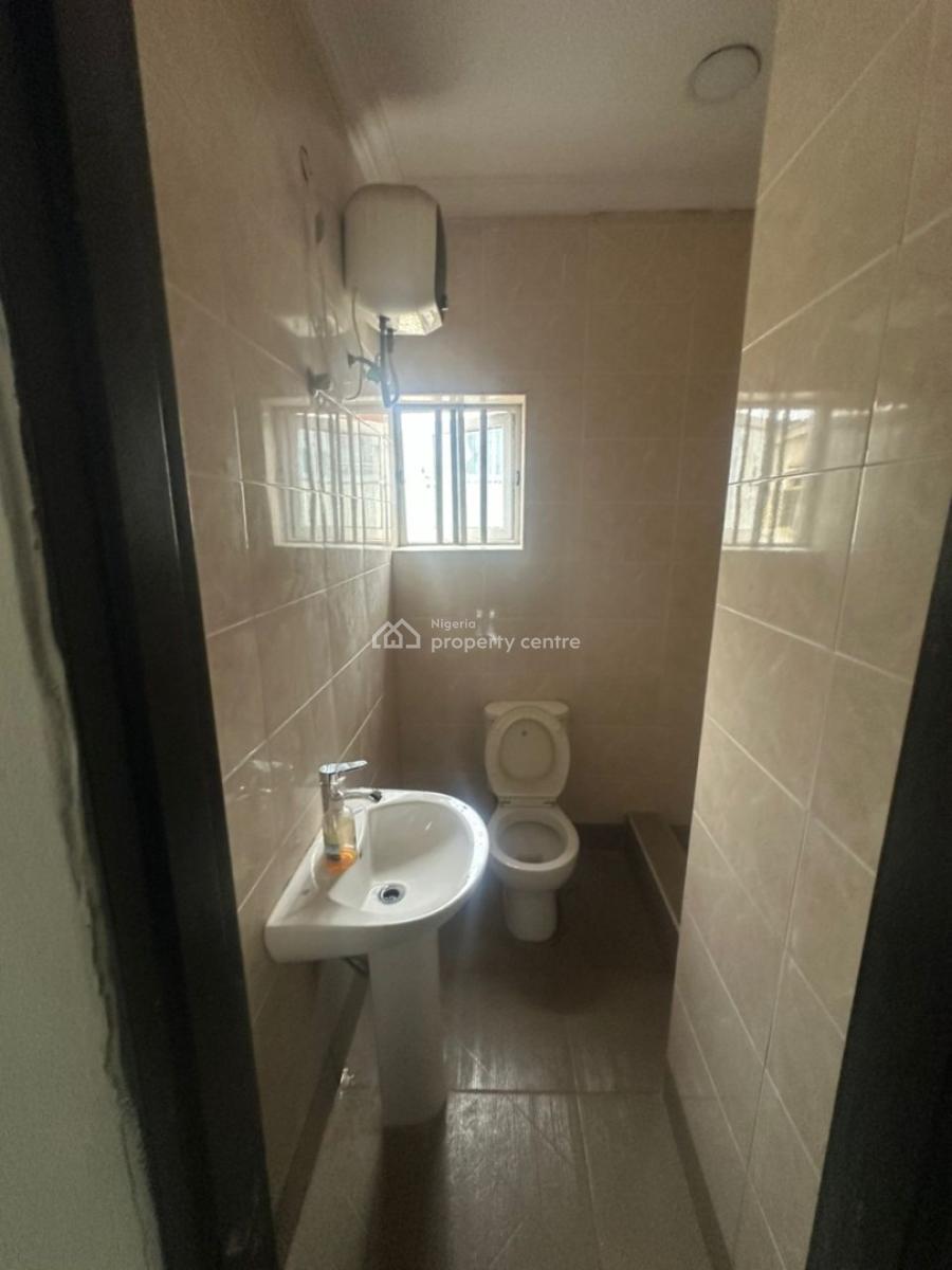 Newly Renovated 2 Bedroom Apartment, Silverland Estate, Sangotedo, Ajah, Lagos, Flat / Apartment for Rent