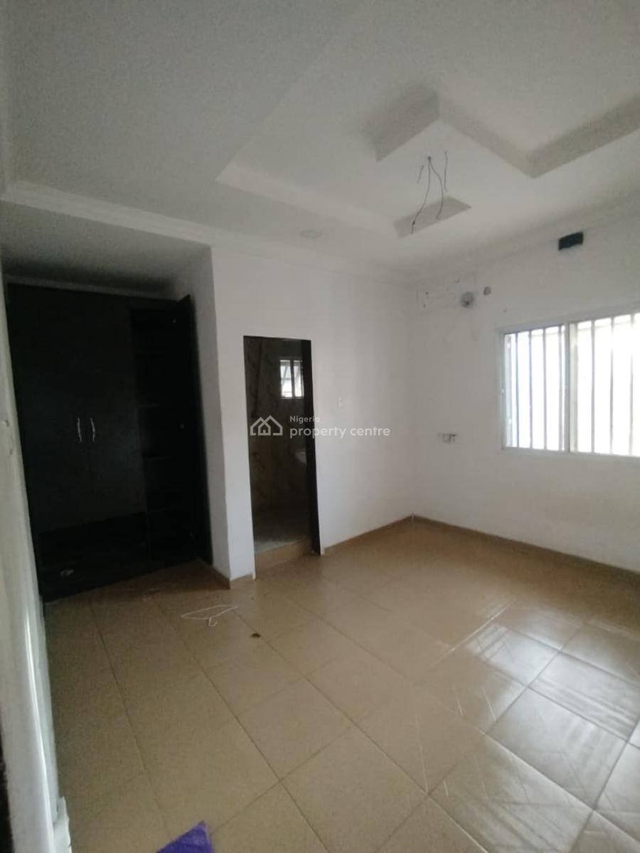 Two Bedrooms Flat Upstairs, Badore, Ajah, Lagos, Flat / Apartment for Rent